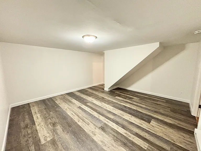 525 Schiller St #31 — Photo 13