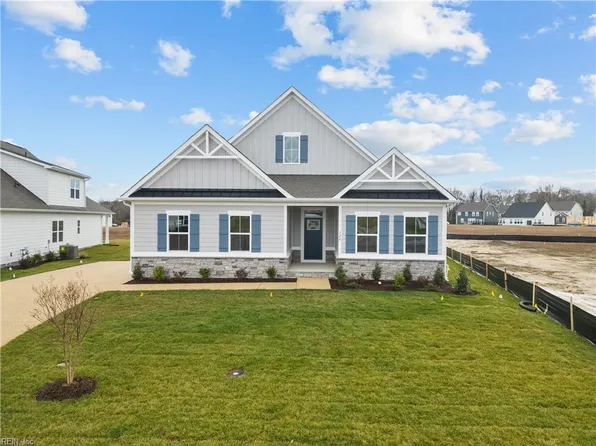 2031 Mainsail Dr, Carrollton, VA 23314