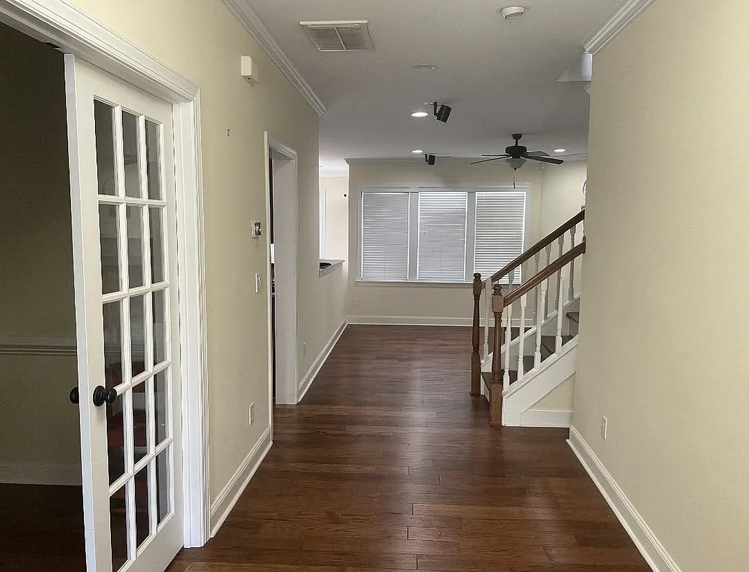 4 bed, 2758 sqft, $3,000 — Photo 4
