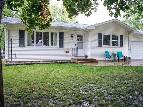 2nd image of 1018 Greenfield Ave