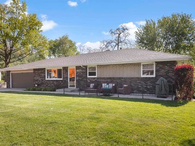 9825 Debbie Ln, Machesney Park, IL, 61115