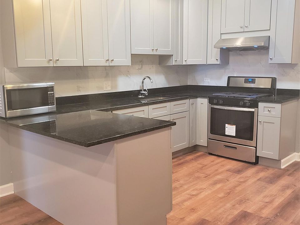 1st image of 2892 S Archer Ave #2F