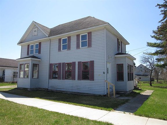 2nd image of 539 Manistique Ave