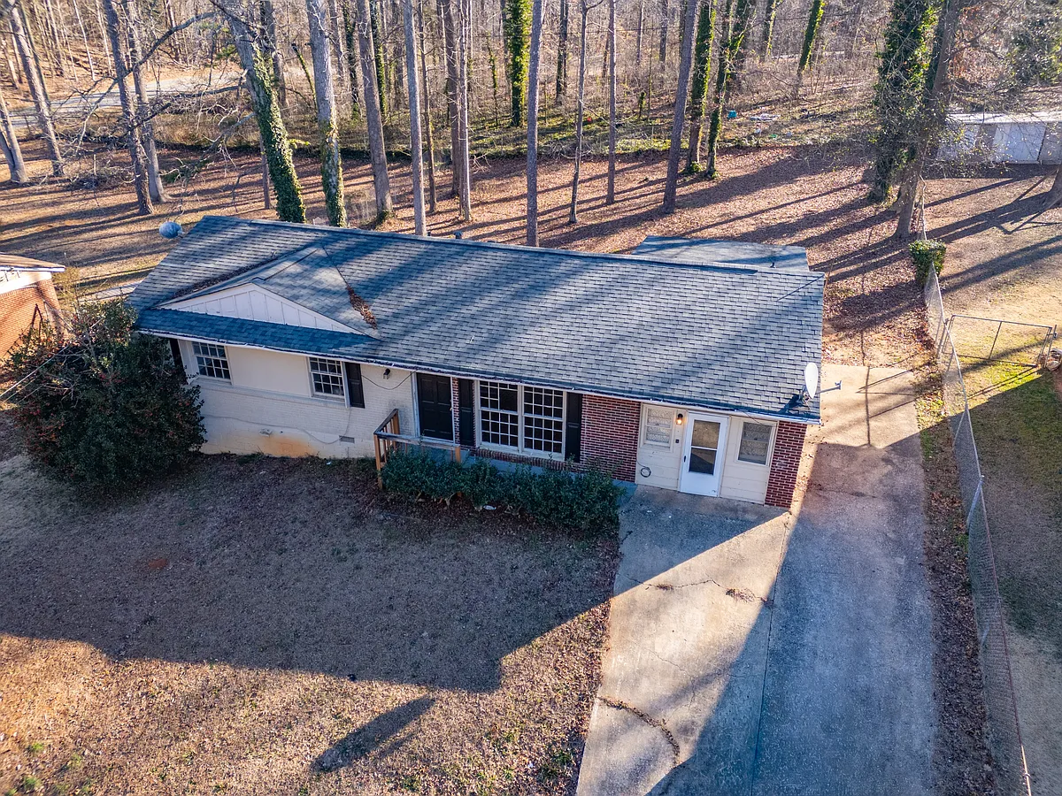 Building Photo - 4446 Falcon Ct