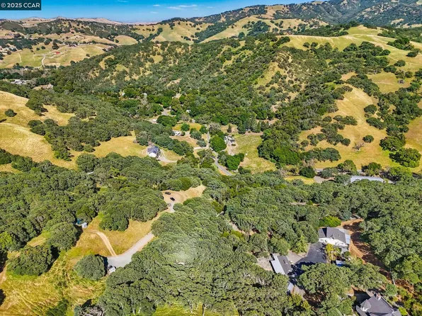 2280 Curry Canyon Rd, Clayton, CA 94517