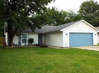 49 Gemstone Dr, Granite City, IL