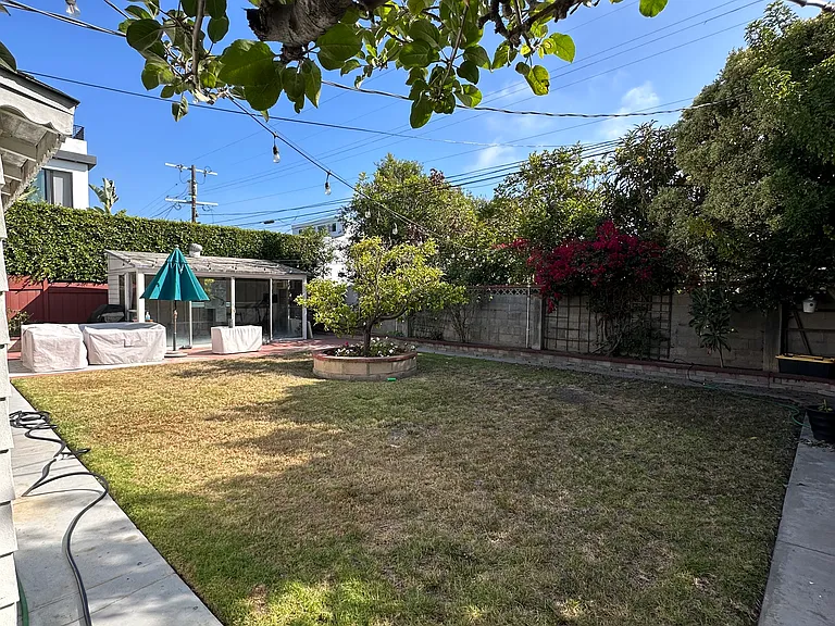 3279 Glendon Ave — Photo 5