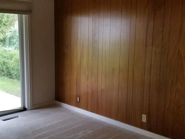403 Hart St — Photo 2