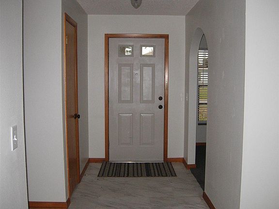 5th image of 3208 Sabal Palm Dr