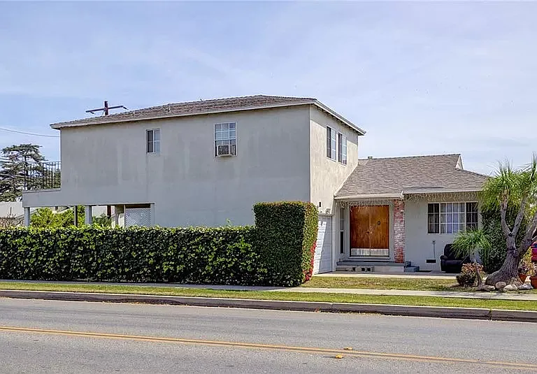 9403 Carron Dr — Photo 6