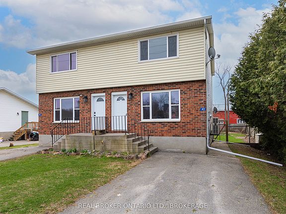 3rd image of 45 Railway St #43