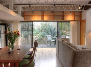 3219 Canyon Lake Dr #B, Los Angeles, CA 90068