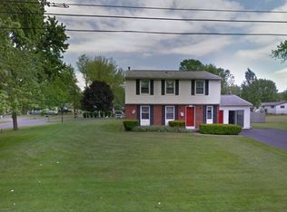 6443 Winchester Rd, East Syracuse, NY 13057