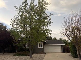 823 Crazy Horse Ct, Paso Robles, CA 93446