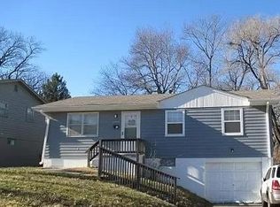 5008 N 61st St, Omaha, NE 68104