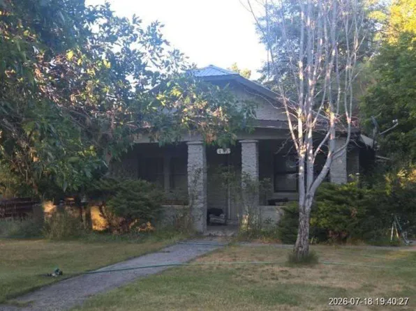 445 Center St, Cedarville, CA 96104