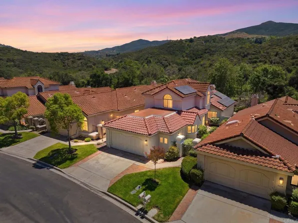 2262 Vista Valley Ln, Vista, CA 92084