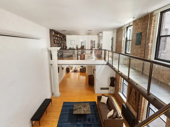 131 West 24th Street image 5 of 14