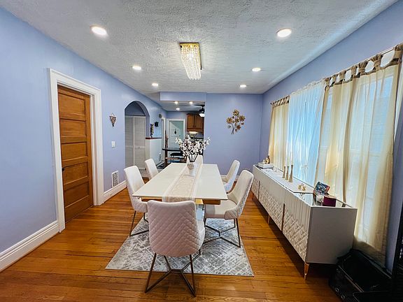4th image of 351 Crescent Ave Floor 2
