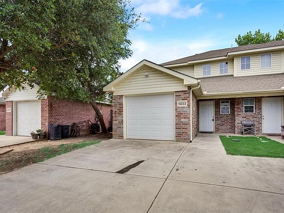 2nd image of 1233 Village Garden Dr