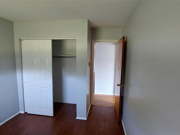 5th image of 7499 Hazelcrest Dr APT G
