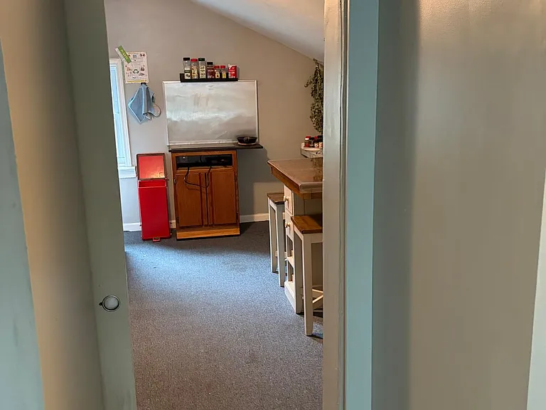 205 Van Duzer St #301 — Photo 2