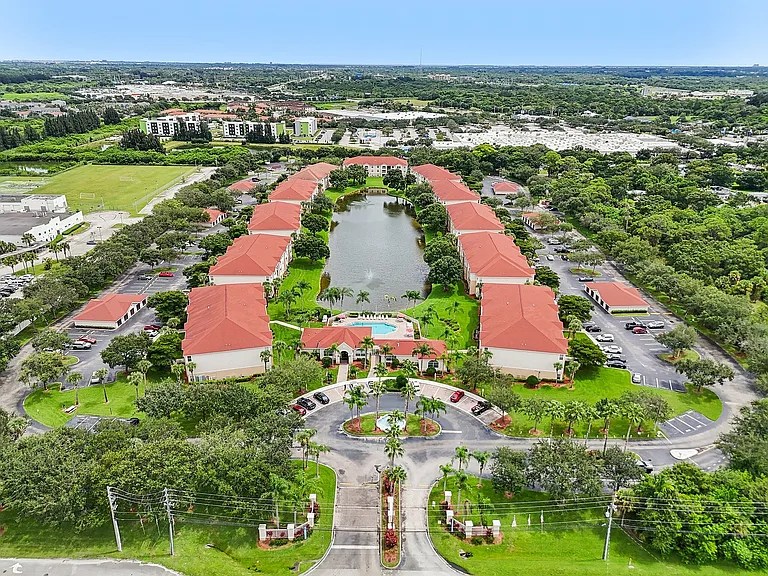 Treasure Cay Apartments — Photo 29