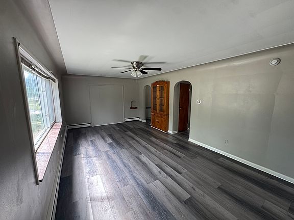 3rd image of 531 N McKenzie St #1