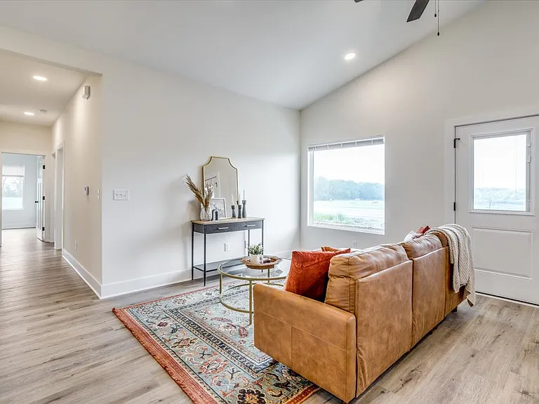 419 Briarbrook Ln — Photo 6