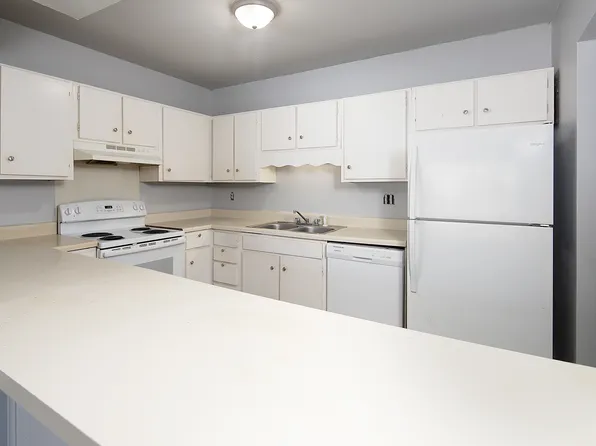 700 Farmhurst Dr, Charlotte, NC