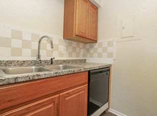 3349 Bonnie Dr #208, Fort Worth, TX 76116