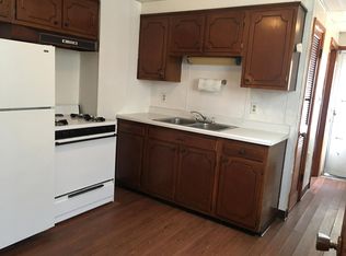15 6th St #9L, Midland, PA 15059
