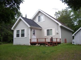 38932 S Scammon Point Rd, Drummond Island, MI 49726
