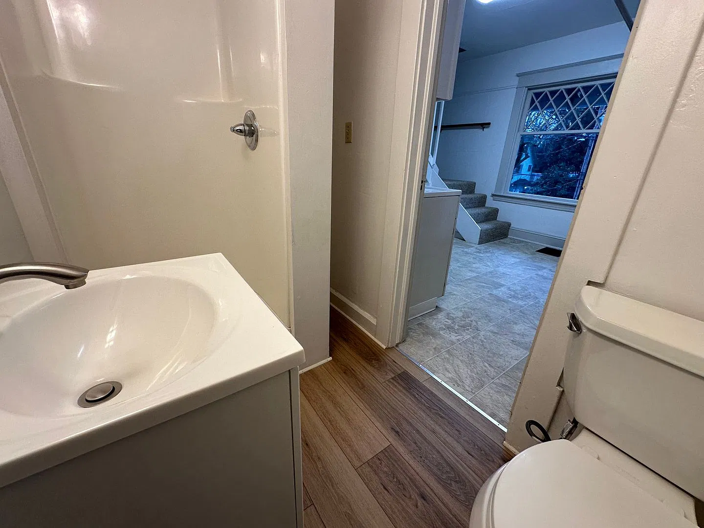 942 SE 16th Ave — Photo 4