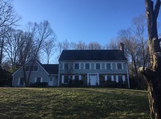 24 Grist Mill Ln, Saddle River, NJ 07458