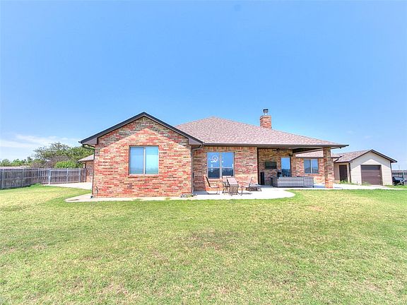 5th image of 1330 E Silver City Rdg