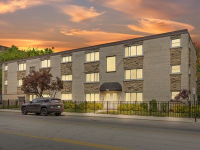 7952 Madison St APT 1E, River Forest, IL, 60305