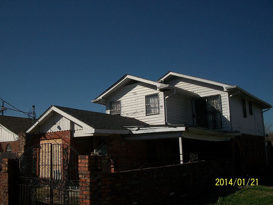1st image of 2416 Louisa St