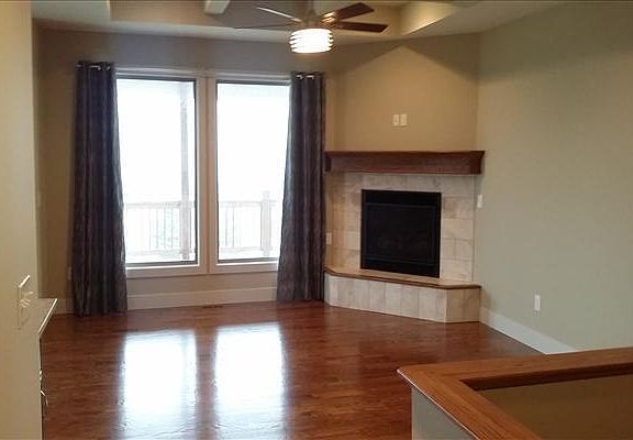 3rd image of 2716 N 191st Ave