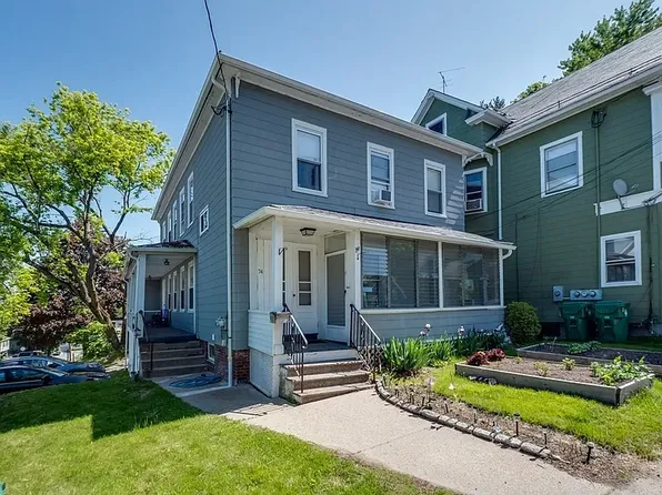 74 Summit St #2, Clinton, MA 01510