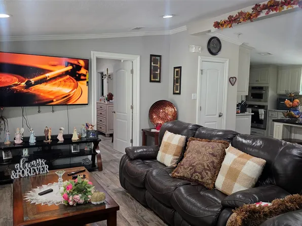 464 County Road 5005, Cleveland, TX 77327