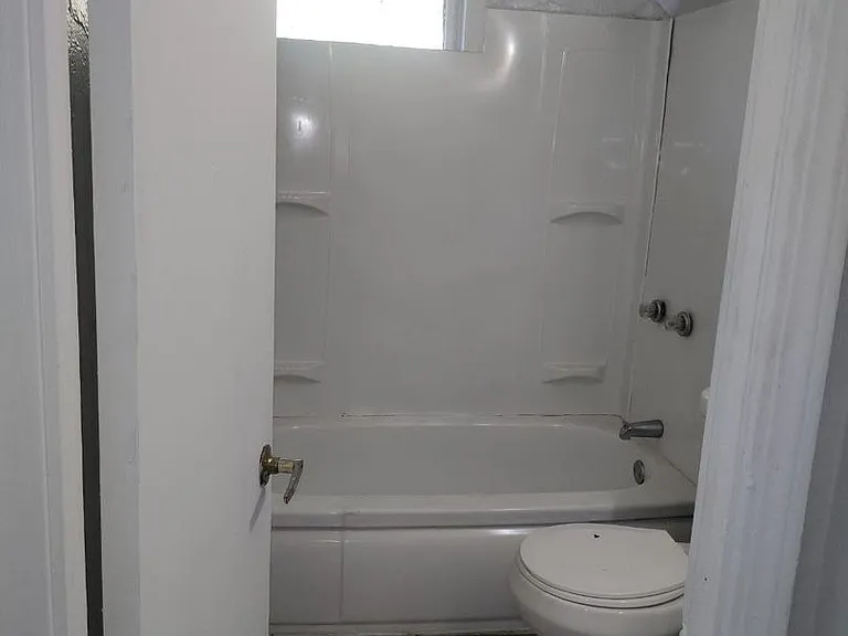 12510 Summerland Ave — Photo 5
