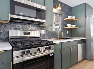 21001 Plummer St #114, Chatsworth, CA 91311