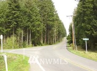 111111 Cultus Bay Rd, Clinton, WA 98236