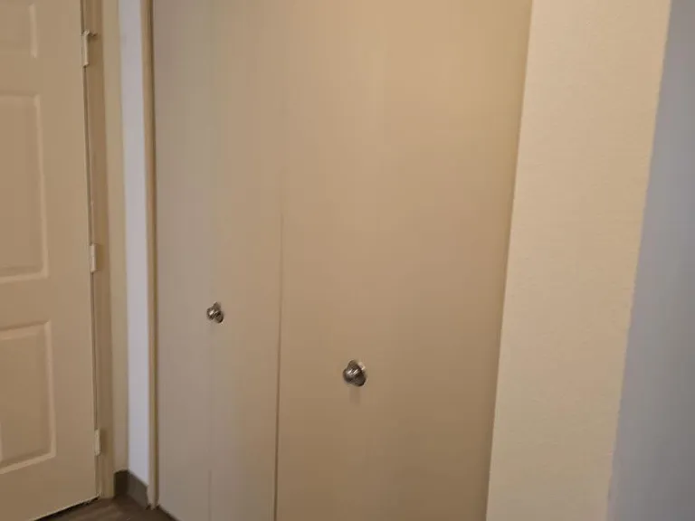 Winfou06-Columbia Village Apartments — Photo 21