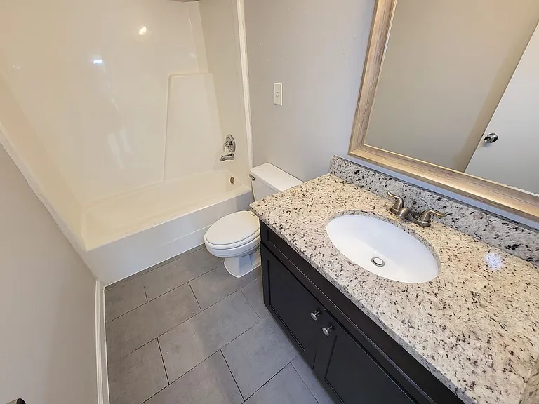 8530 Quail Burg Ln — Photo 28