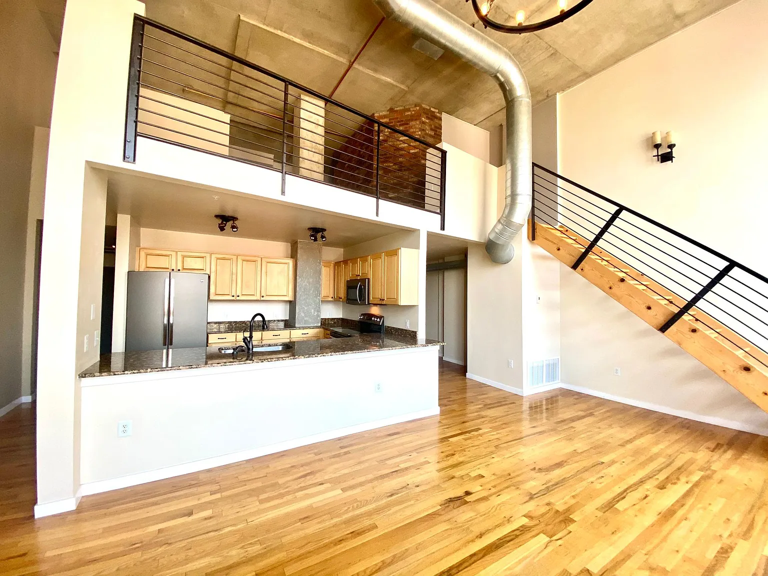 2 bed, 1250 sqft, $2,395 — Photo 3