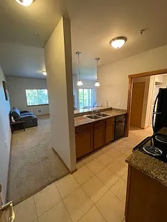 2001 E Sunset Dr — Photo 10
