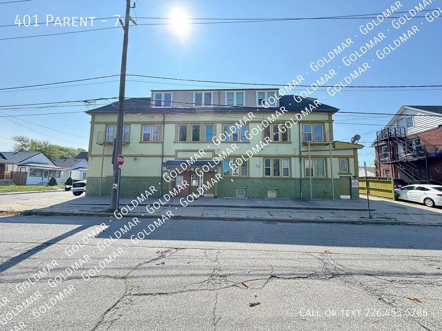 All Inclusive Unit walking distance to Riverside Drive — Photo 1