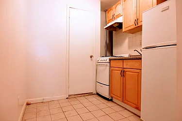 Rented by HOLTON REAL ESTATE INC.